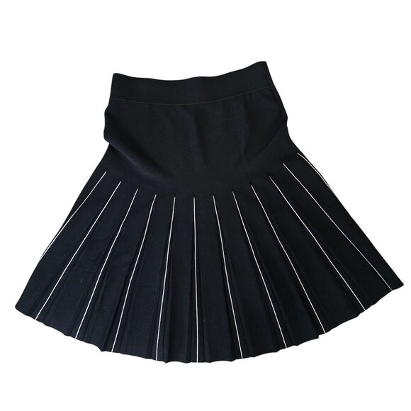 Carlisle New York Black & White Pleated long tennis Skirt size S elastic waist - Picture 2 of 6